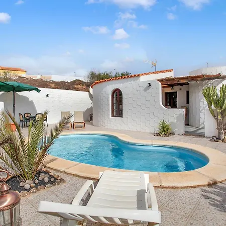 With Pool Overlooking The Atlantic Ocean And * Parque Holandes